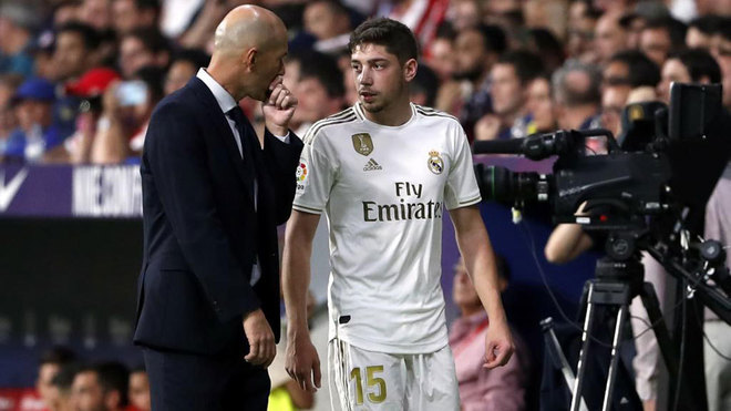 NÓNG: Đại diện sao Real lên tiếng, Madrid sắp đón "bom tấn" từ Man Utd?