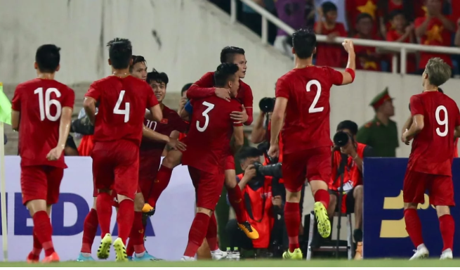 Ảnh bài viết Báo châu Á chỉ ra cầu thủ xuất sắc nhất ĐT Việt Nam trận thắng Malaysia