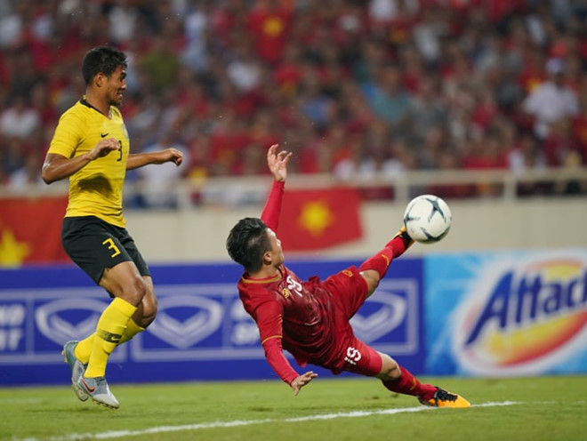 CĐV Malaysia: "Đẳng cấp! Việt Nam đã vươn tầm châu lục"