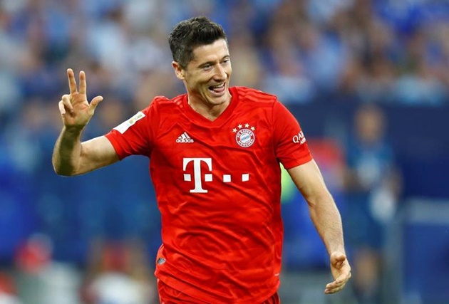 'Lewandowski giỏi hơn tôi gấp 10 lần'