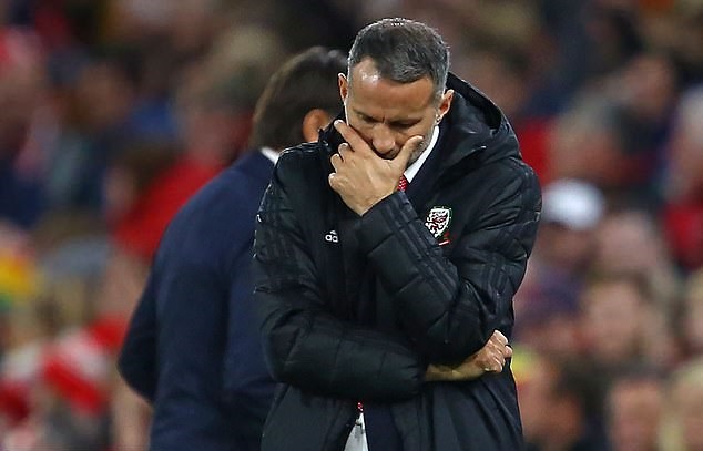 Cú lừa! Ryan Giggs công khai sự thật về pha bóng kinh hoàng của Daniel James