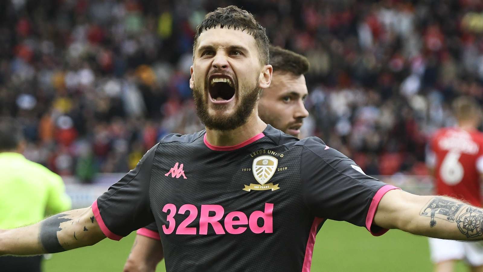 "Họ sẽ giúp Leeds đủ sức cạnh tranh với Man City"