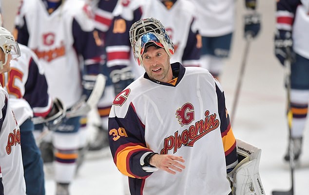 Ảnh bài viết Petr Cech ra mắt CLB mới, gây sửng sốt với màn trình diễn 10/10