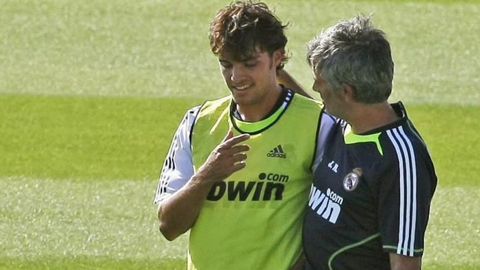 "Mourinho đã ngăn tôi gia nhập Chelsea"