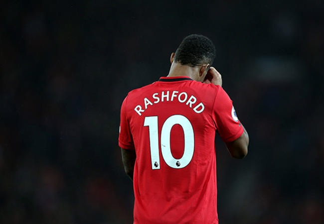 Man Utd 'nát tươm' trước thềm derby nước Anh: Gánh nặng trên vai 'Cậu bé vàng'