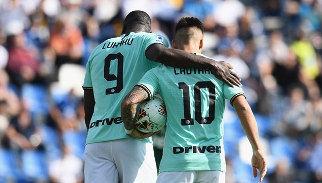 13 khoảnh khắc ấn tượng tại Serie A vào đêm qua: "Chiến binh" Lukaku, người dơi xuất hiện