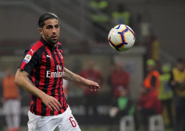 Dortmund "thừa nước đục thả câu", thèm khát sao thất sủng của AC Milan