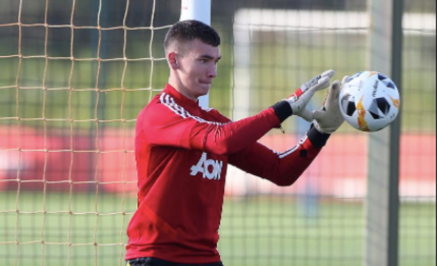 Ảnh bài viết Bất ngờ! Cái tên lạ hoắc thay thế De Gea trên sân tập Man Utd