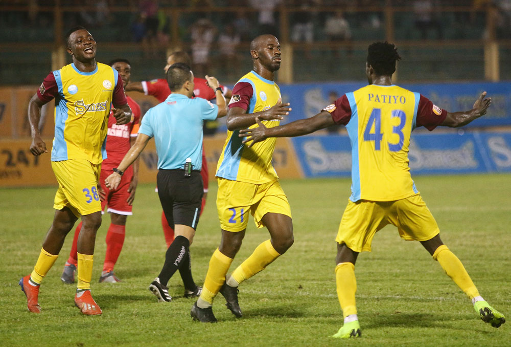  “Ngựa ô” Sanna Khánh Hòa quỵ gối, V-League ngày càng khắc nghiệt
