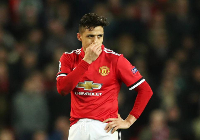 Rời OTF, "bom xịt" vẫn khiến Man Utd mất tiền tấn