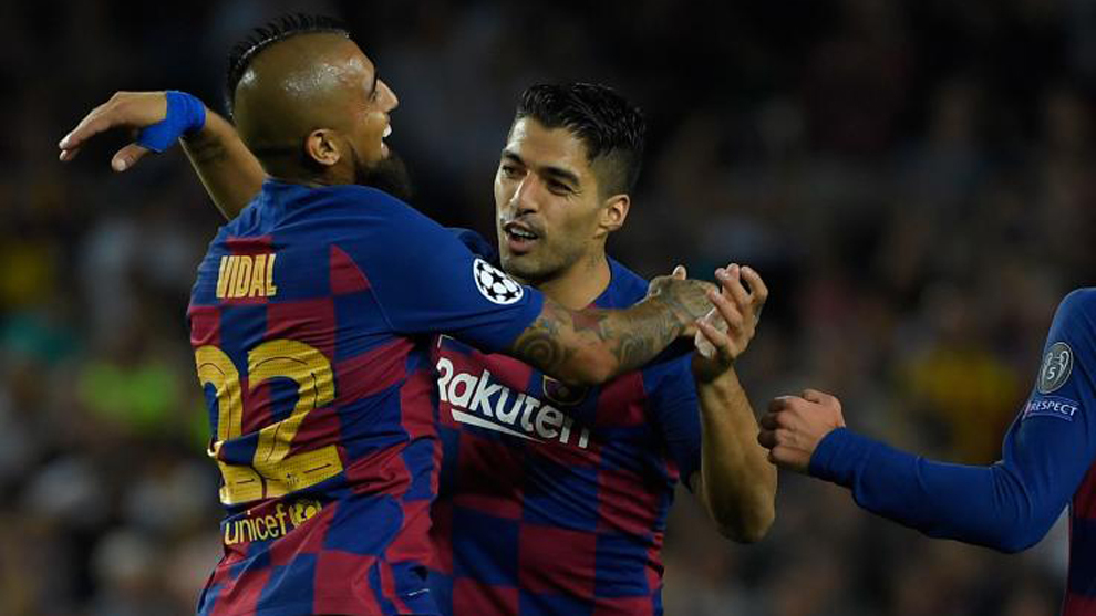 CĐV Barca: "Hắn ta u mê à? Đội hình này không cần những kẻ côn đồ"