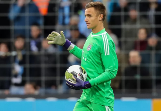 Bị 2 cái tên đàn áp, "người nhện" sinh năm 2000 bỏ ngỏ việc rời Bayern