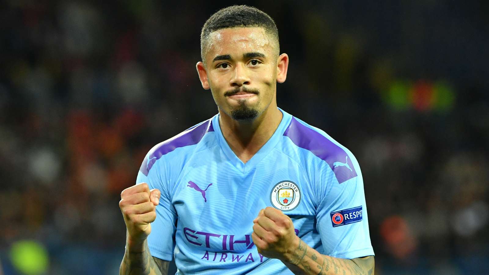 Khó cạnh tranh với Agüero, sao Man City nảy ra sáng kiến