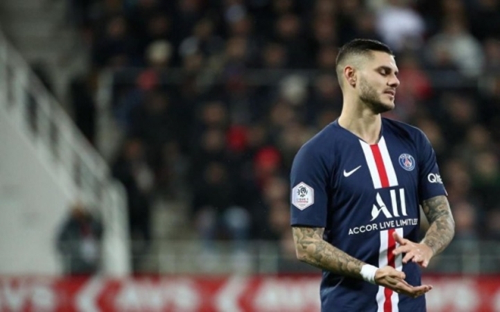 Ảnh bài viết Bom tấn 70 triệu 'phá game', Mbappe chỉ biết quay lưng ngước mặt than trời