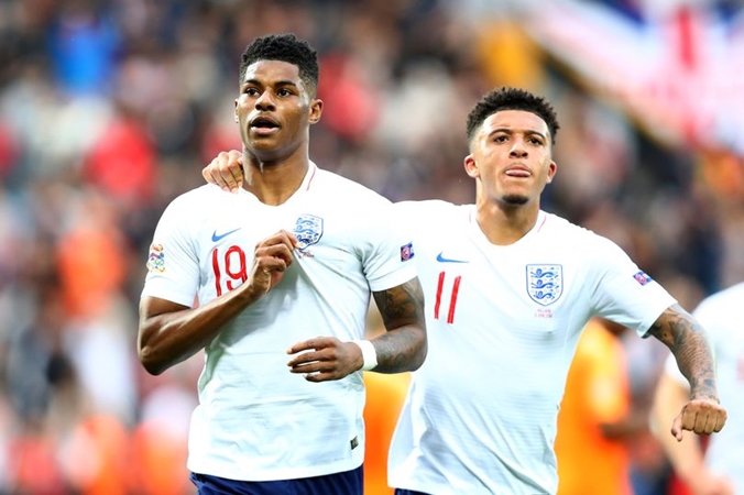 Ảnh bài viết Sancho "đu đưa" với Rashford, NHM MU hẳn sẽ mơ về tuyến đầu trong mơ