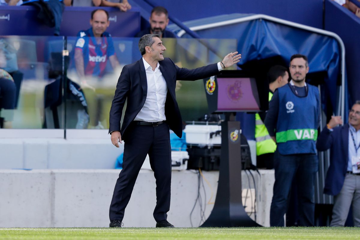 3 lý do Barcelona nên "trảm" HLV Valverde càng nhanh càng tốt