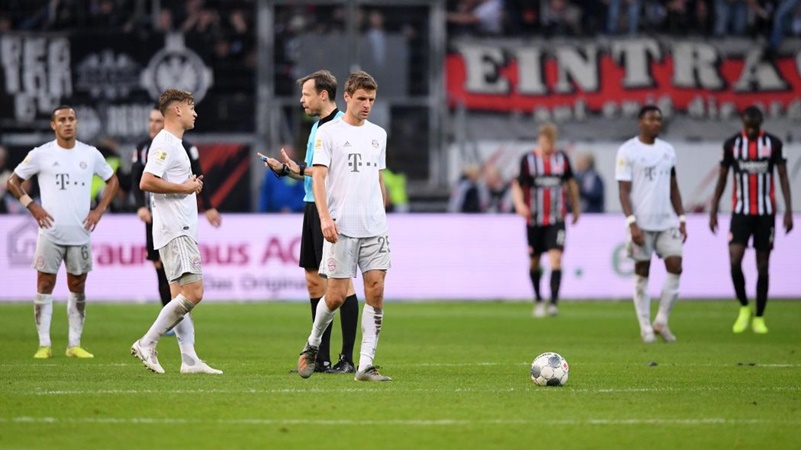 Thảm họa Frankfurt thực sự đã đẩy Bayern đến bờ vực thẳm