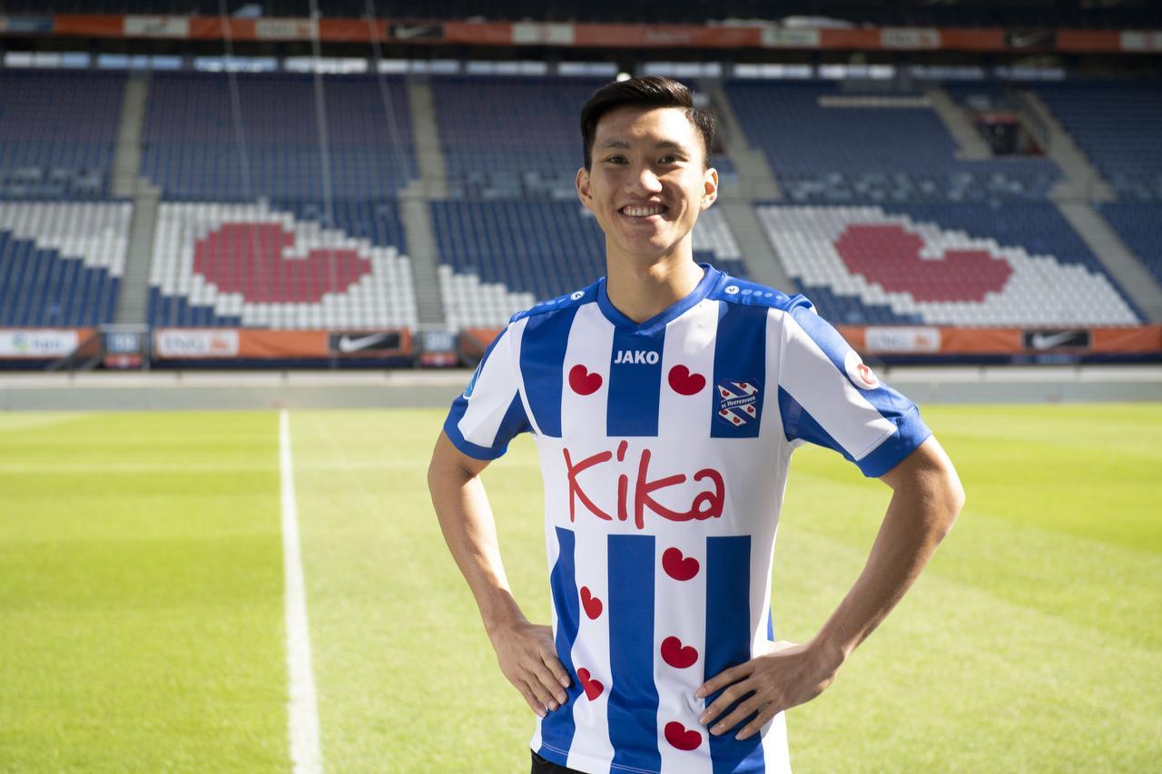 Báo Hà Lan: Văn Hậu muốn làm 2 điều, cam kết gắn bó với Heerenveen