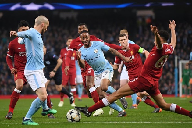 Đại chiến Liverpool - Man City và những điểm yếu trên sân