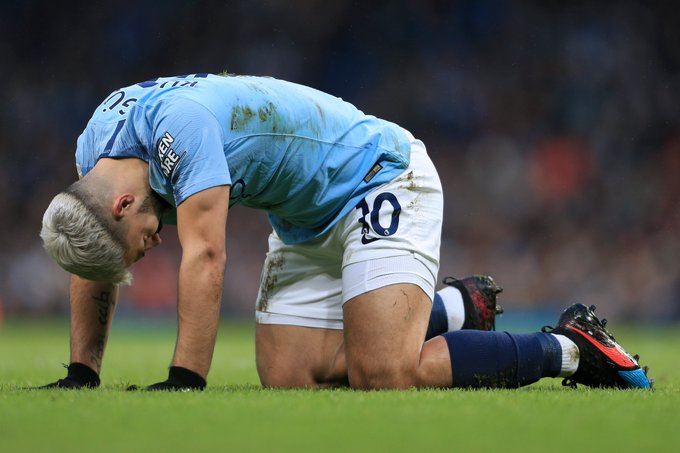 Sai lầm của Man City: Quá tin vào Aguero?