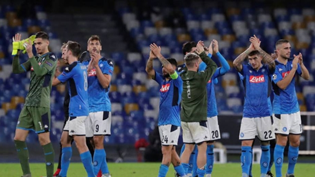 Napoli đại loạn và 9 món hàng hot đang chờ các "ông lớn" gõ cửa
