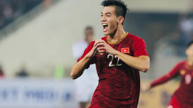 Ảnh bài viết Lập siêu phẩm vào lưới UAE, người hùng Tiến Linh nói gì?