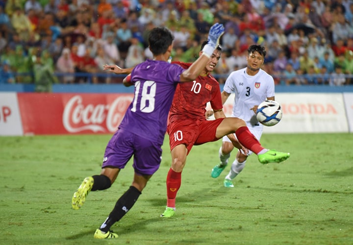 Ảnh bài viết Nguyễn Tiến Linh phá lưới UAE, "phù thủy" Park Hang-seo quá lợi hại