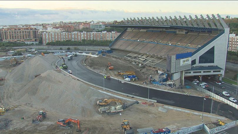 Thánh địa Vicente Calderon của Atletico Madrid giờ hoang tàn, đổ nát