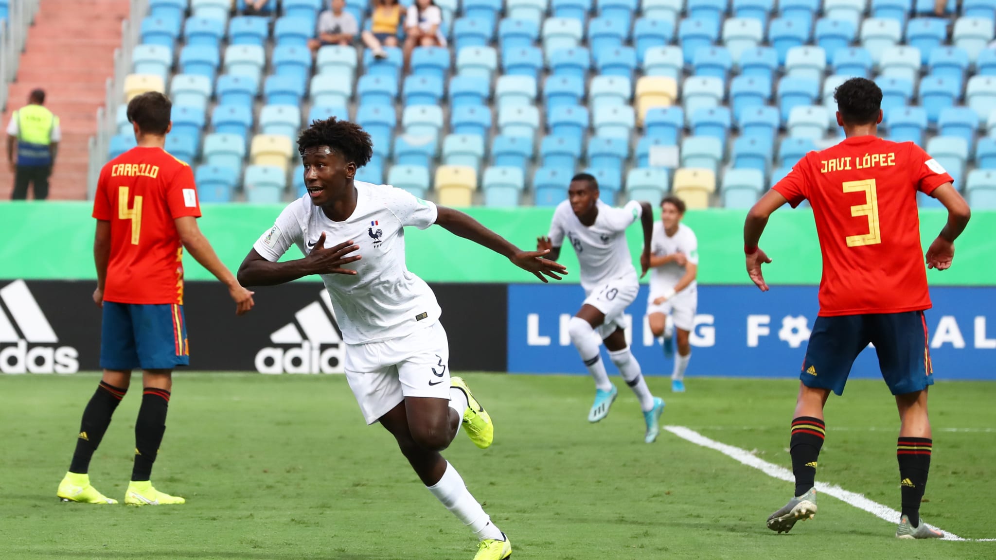 U17 World Cup 2019: Pháp nhấn chìm Tây Ban Nha, Hà Lan tiếp tục thăng hoa