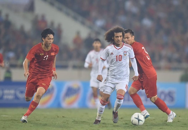 Ảnh bài viết Thua Việt Nam, fan UAE nổi điên: 'Vô hồn. Tạ ơn thần thánh vì tôi không xem'