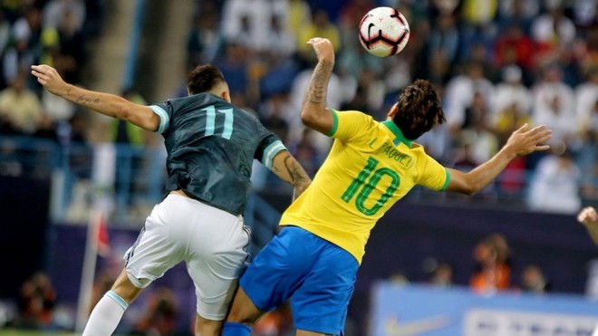 Ảnh bài viết Rivaldo: "Tôi rất buồn khi Brazil trao áo số 10 cho cậu ta"