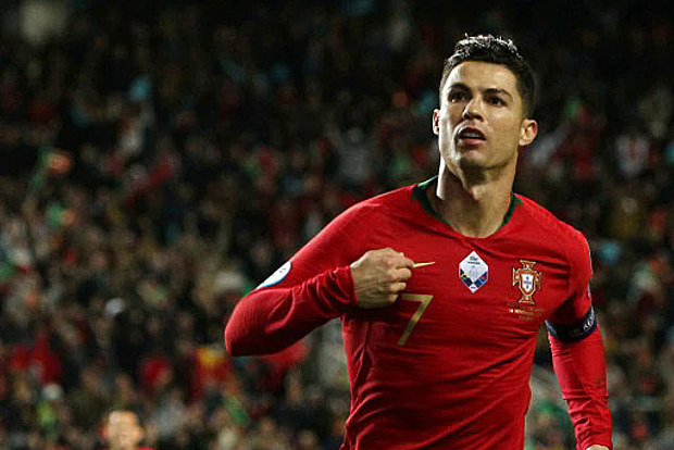 Khó tin! Đây là năm thăng hoa nhất của Ronaldo với ĐT Bồ Đào Nha