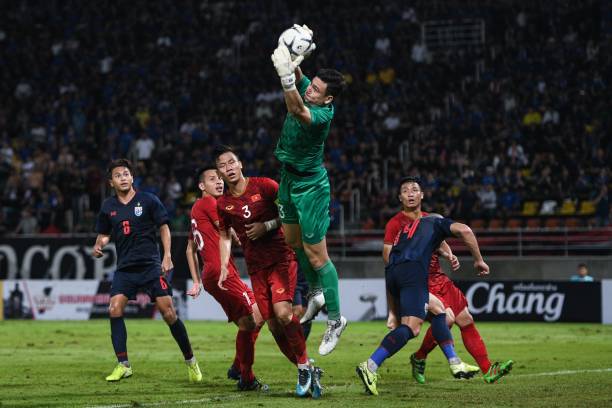 Ảnh bài viết Bay như người nhện trận Thái Lan, Văn Lâm nhắn gửi 1 điều đanh thép