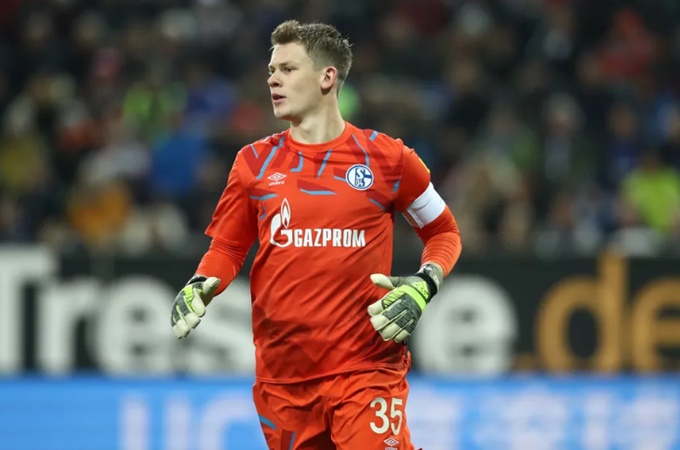 Đối tác dùng tiền lấn át, quyết ngăn "găng tay vàng" đến Bayern