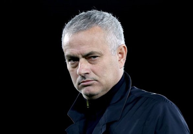 Mourinho 'bảo kê', Tottenham quyết đấu Man Utd giành 'phù thủy chuyển nhượng'