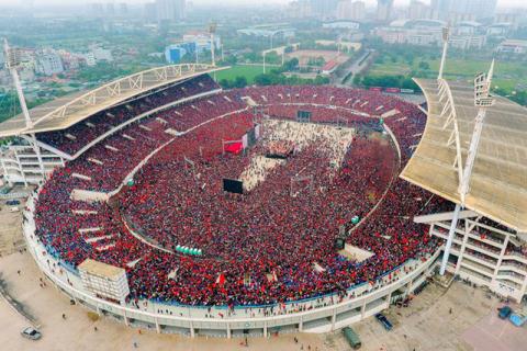 Mỹ Đình "hút khách" khủng khiếp tại vòng loại World Cup 2022