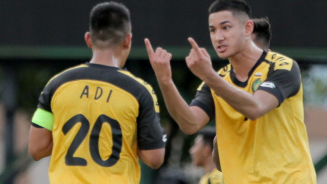 Bật HLV, Ronaldo & Kepa phải gọi "chí tôn" U22 Brunei bằng... cụ