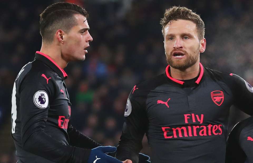 11 bản hợp đồng thất bại nhất của Arsenal một thập kỷ qua