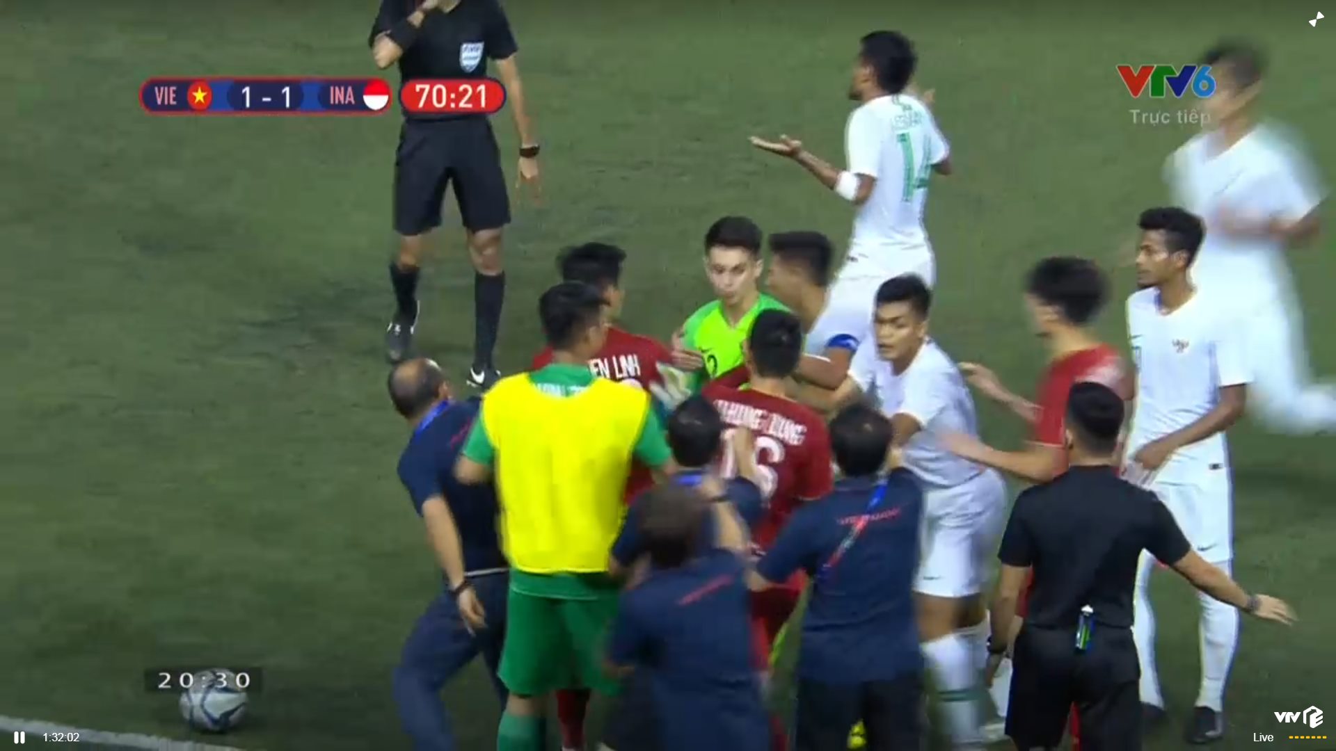 Ảnh bài viết U22 Việt Nam ẩu đả, HLV Park Hang-seo hành động quá gắt