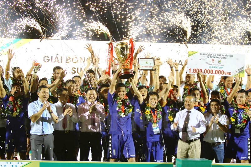 2 công thần của bóng đá Việt Nam đã khép lại hành trình hào hùng!