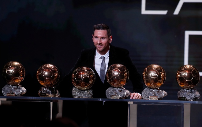 "Đáng ra Messi phải hơn Ronaldo 10 QBV"