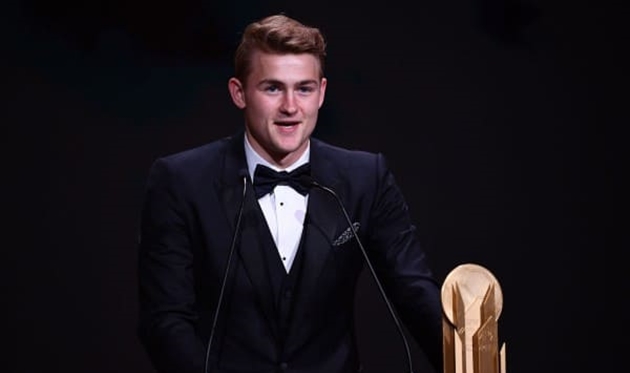 Nhận giải Kopa Trophy, De Ligt nói lời thật lòng về Ajax và Juventus
