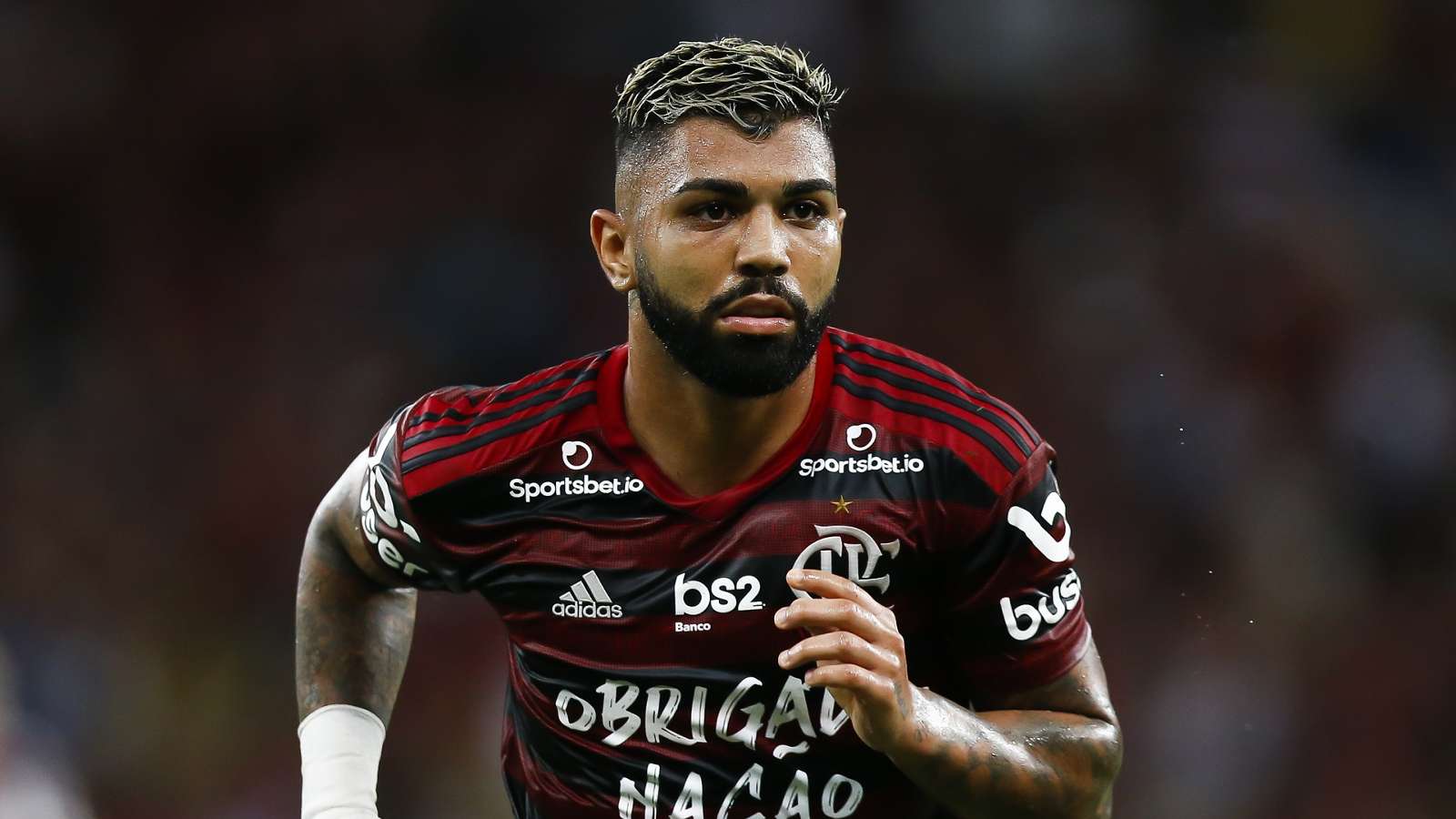 "Big six", Gabigol chọn Man Utd hay Liverpool?