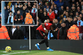 NÓNG! Man City xử mạnh với CĐV phân biệt chủng tộc