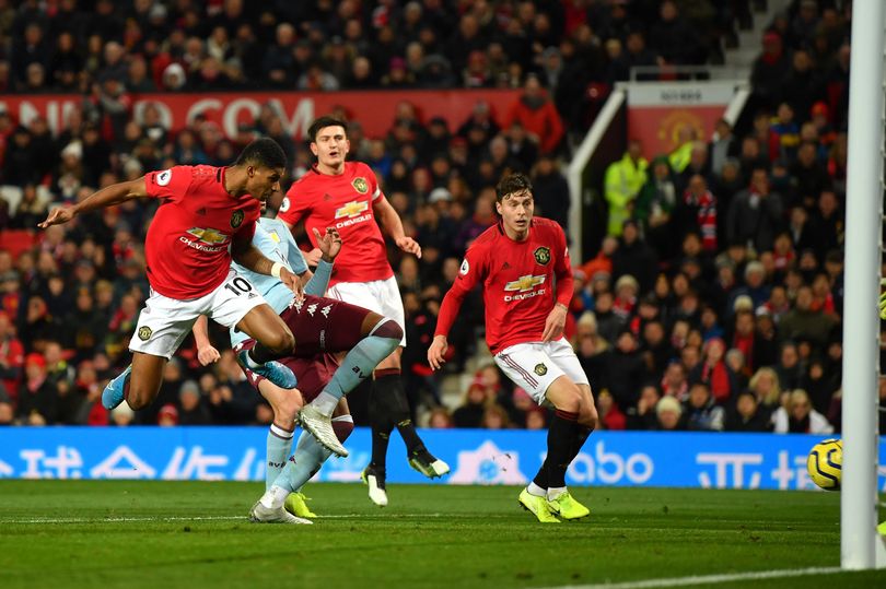 Quá bức xúc, Rashford và đại diện đăng đàn đòi BTC Premier League trả lại công bằng