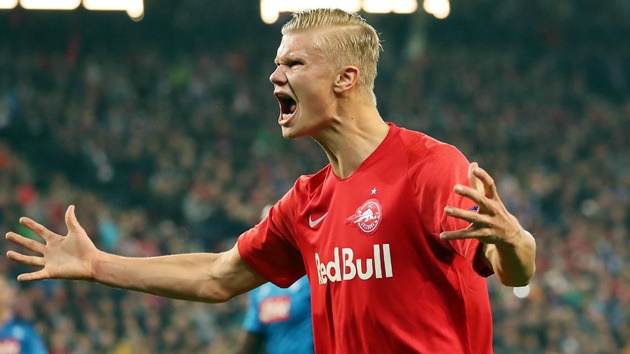 Sếp lớn 'á khẩu', Dortmund còn cơ hội chiêu mộ mục tiêu của Man United?