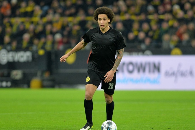 "Buồng phổi" cơ động đổ gục đến hết năm, Dortmund chỉ biết lắc đầu ngao ngán