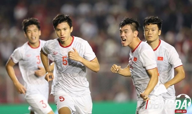 Ngoạn mục! Hạ gục Indonesia, Việt Nam đẳng cấp số 1 Đông Nam Á