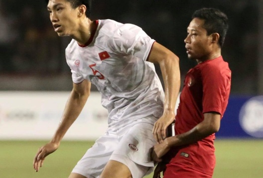 Ảnh bài viết Trước Indonesia, Văn Hậu là hiện thân của trung vệ xuất sắc nhất thế giới