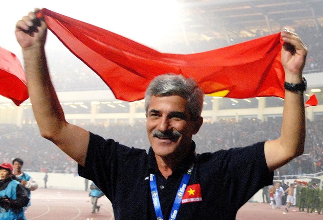 VN vô địch SEA Games, HLV Calisto gửi thông điệp đến thầy Park và các học trò